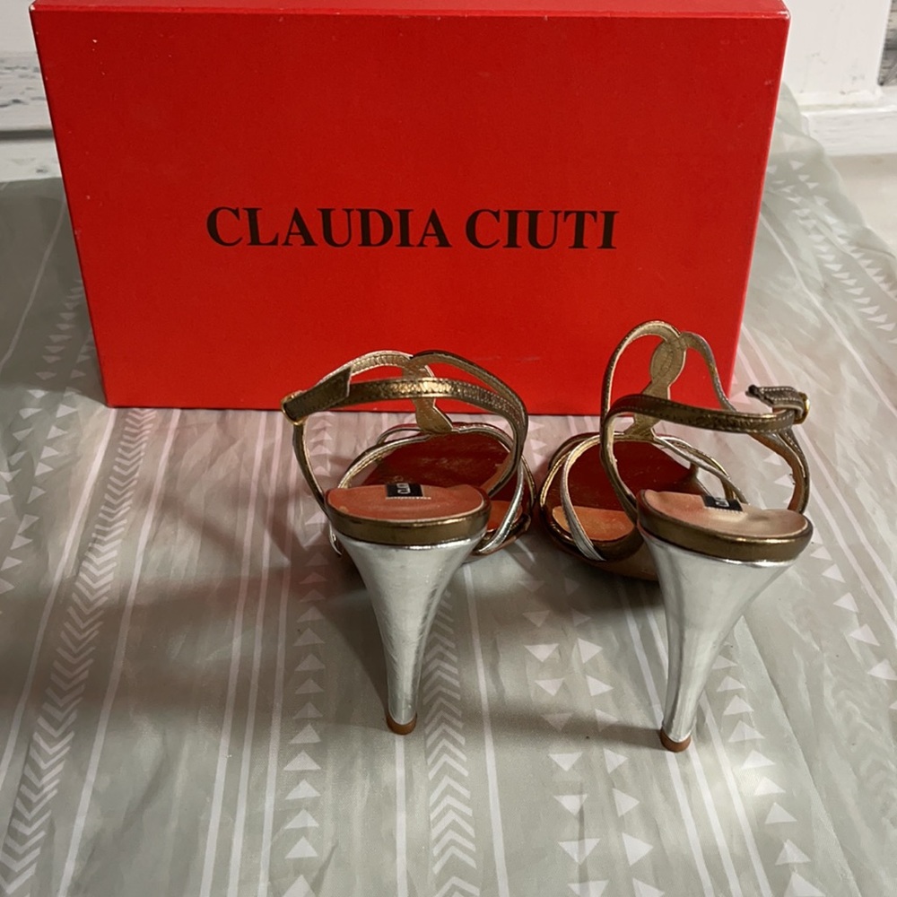 Shoes - Picture 3 of 4